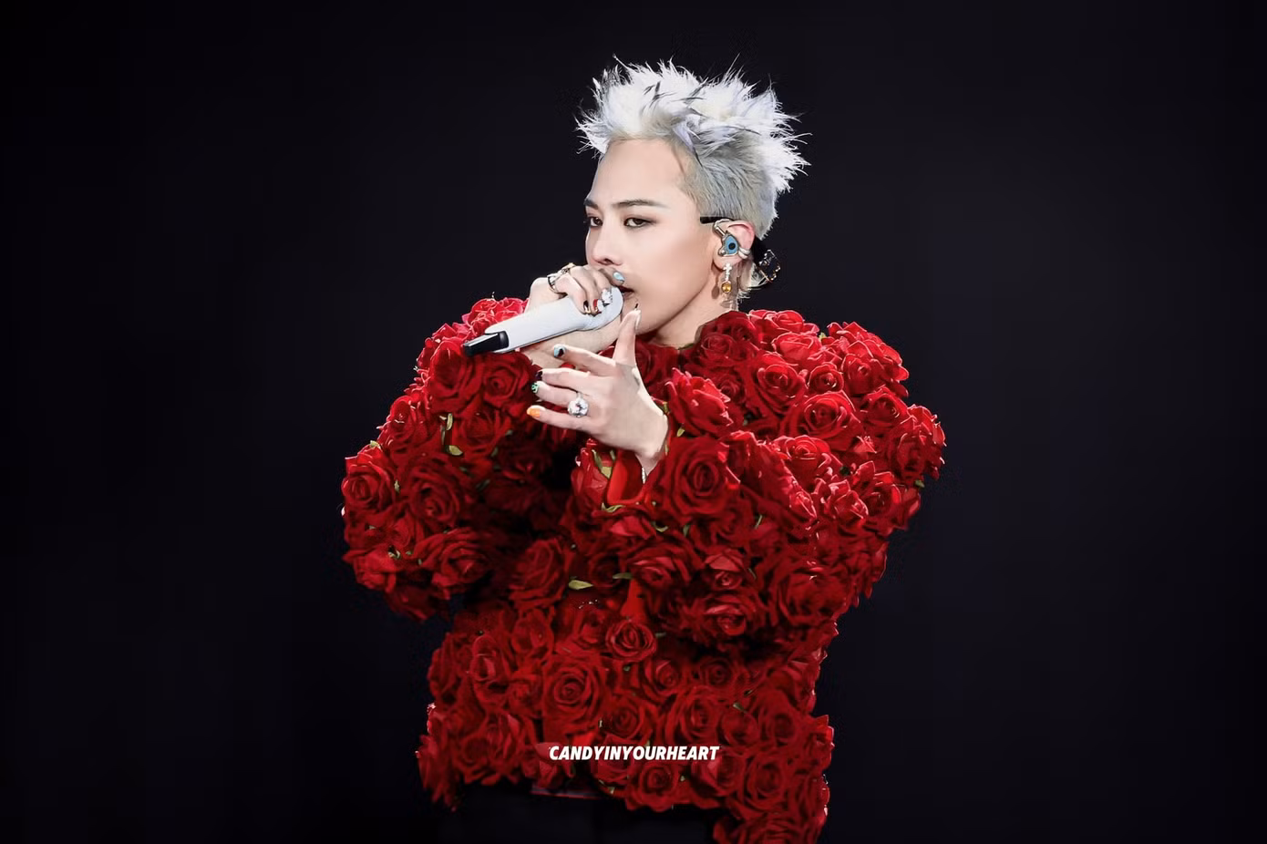 G-Dragon và dàn sao Hàn đổ bộ sân Mỹ Đình.