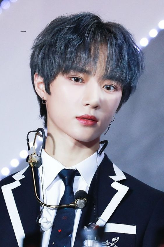 Soobin và Beomgyu cùng nhóm TXT từng đến Việt Nam dự sự kiện Asia Artist Awards 2019 tại sân vận động Quốc gia Mỹ Đình.