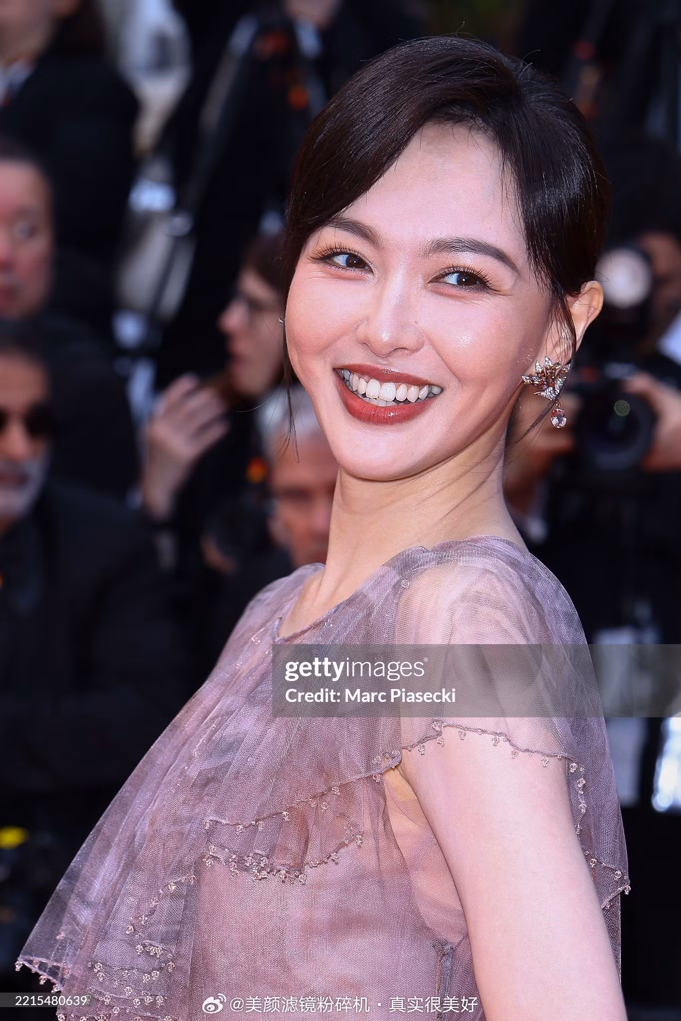 Đường Yên được khen rạng rỡ.