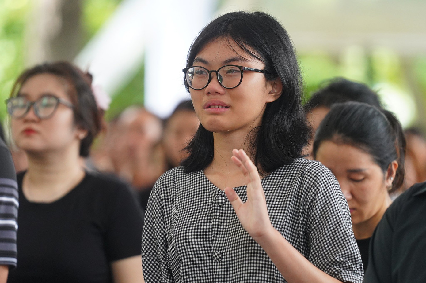 Nước mắt tiếc thương của người dân TPHCM đưa tiễn Tổng Bí Thư Nguyễn Phú Trọng về nơi an nghỉ.