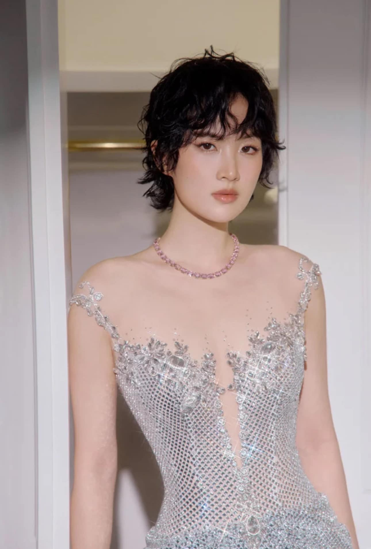 Diêu An Na bị chỉ trích diễn dở, từng bị cáo buộc dùng tiền mua vai. Diêu An Na bị chỉ trích diễn dở, từng bị cáo buộc dùng tiền mua vai.