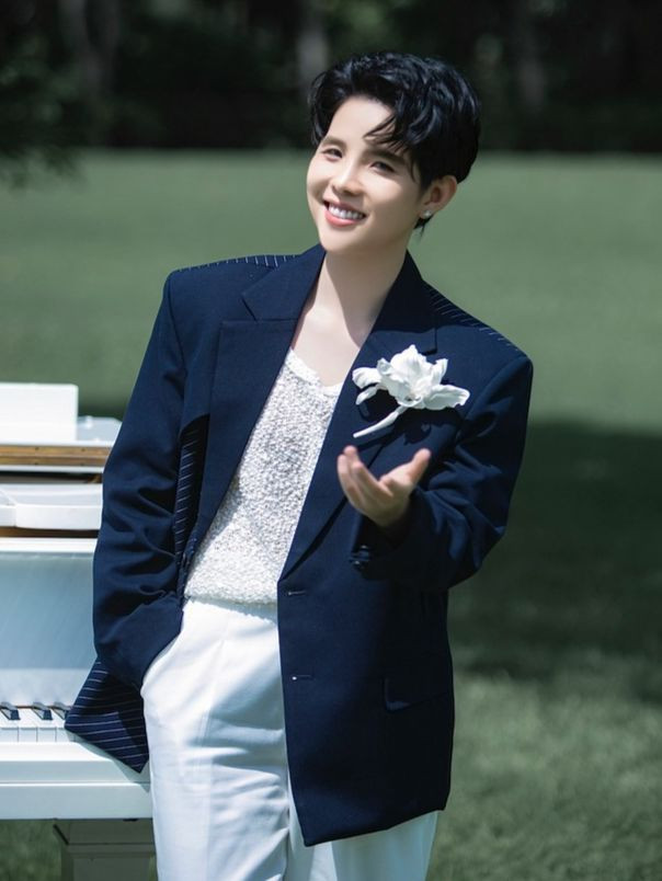 Vũ Cát Tường chia sẻ quan điểm về việc làm đám cưới. Vũ Cát Tường chia sẻ quan điểm về việc làm đám cưới.