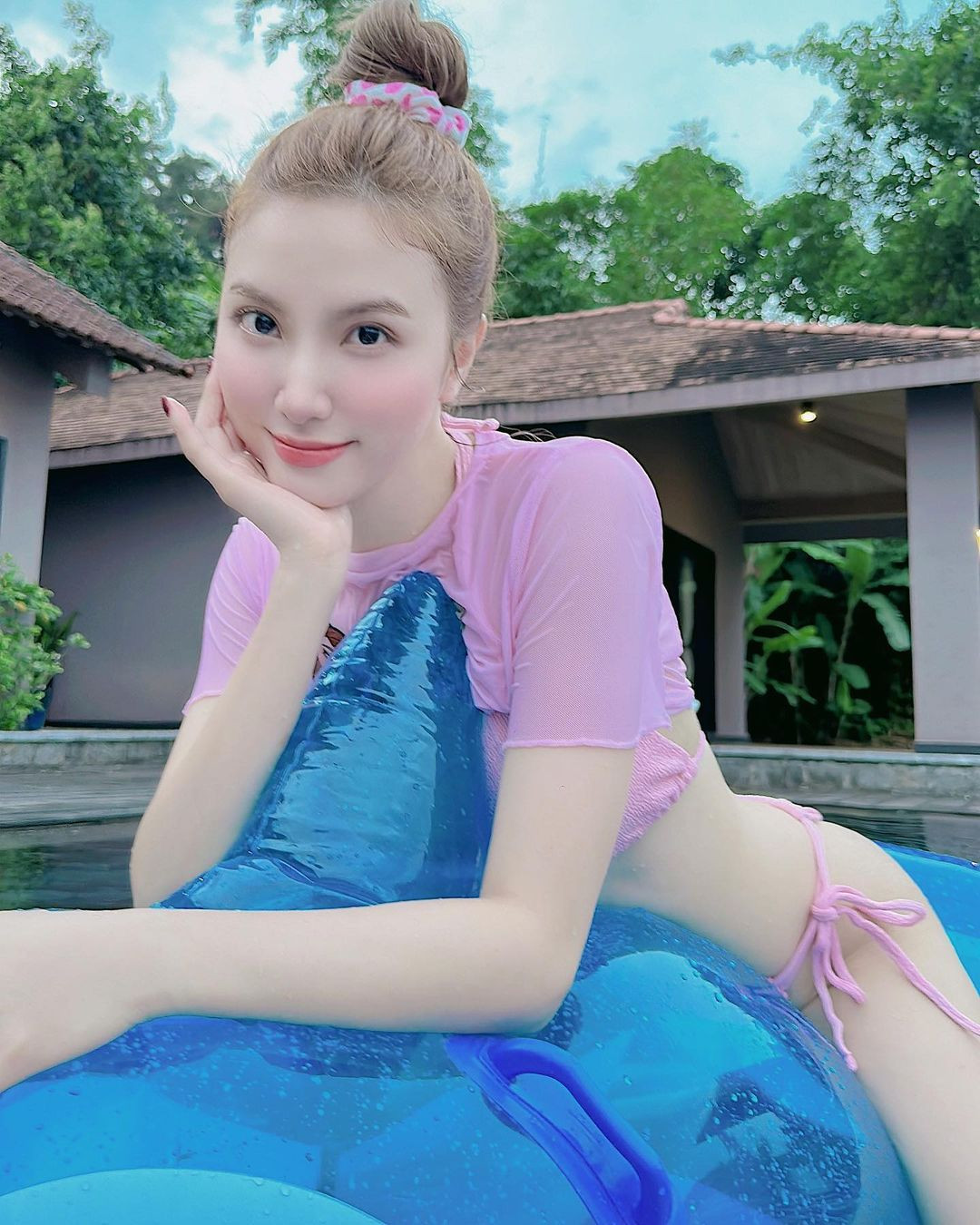 Hạnh Sino ngày ấy - bây giờ.