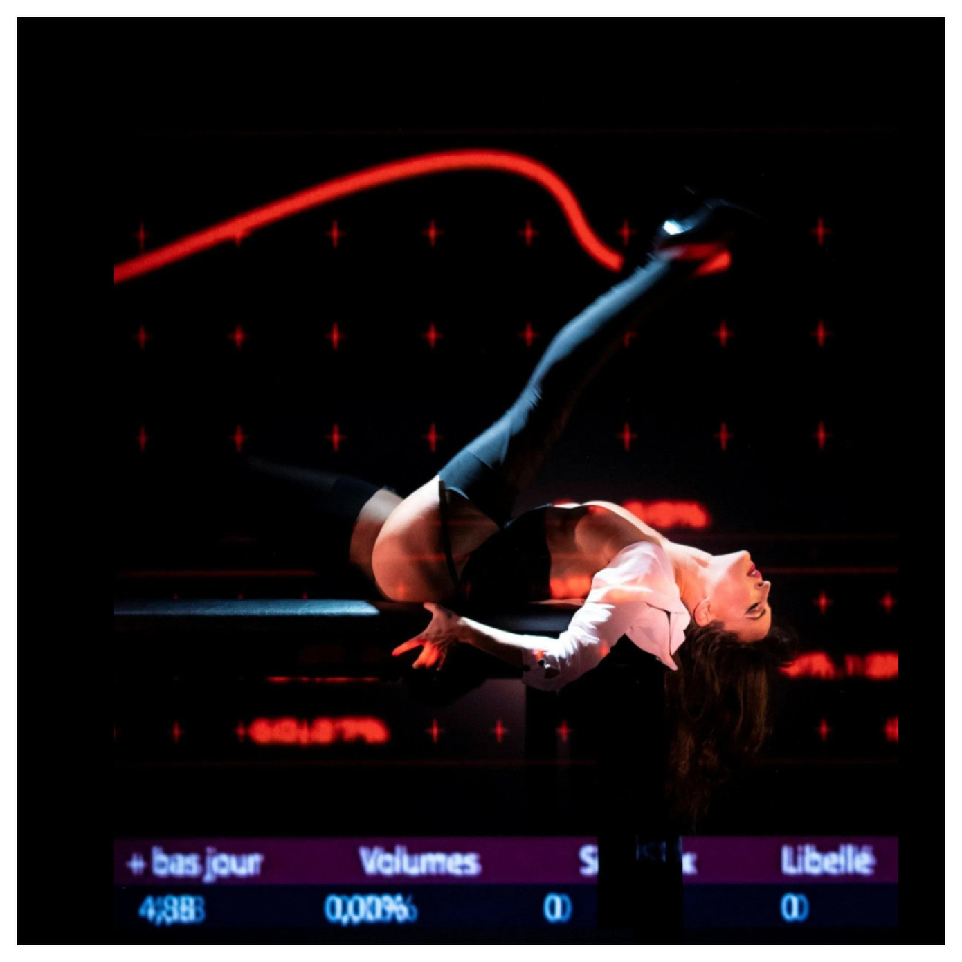 Sân khấu Crisis, What Crisis?. Sân khấu Crisis, What Crisis?.