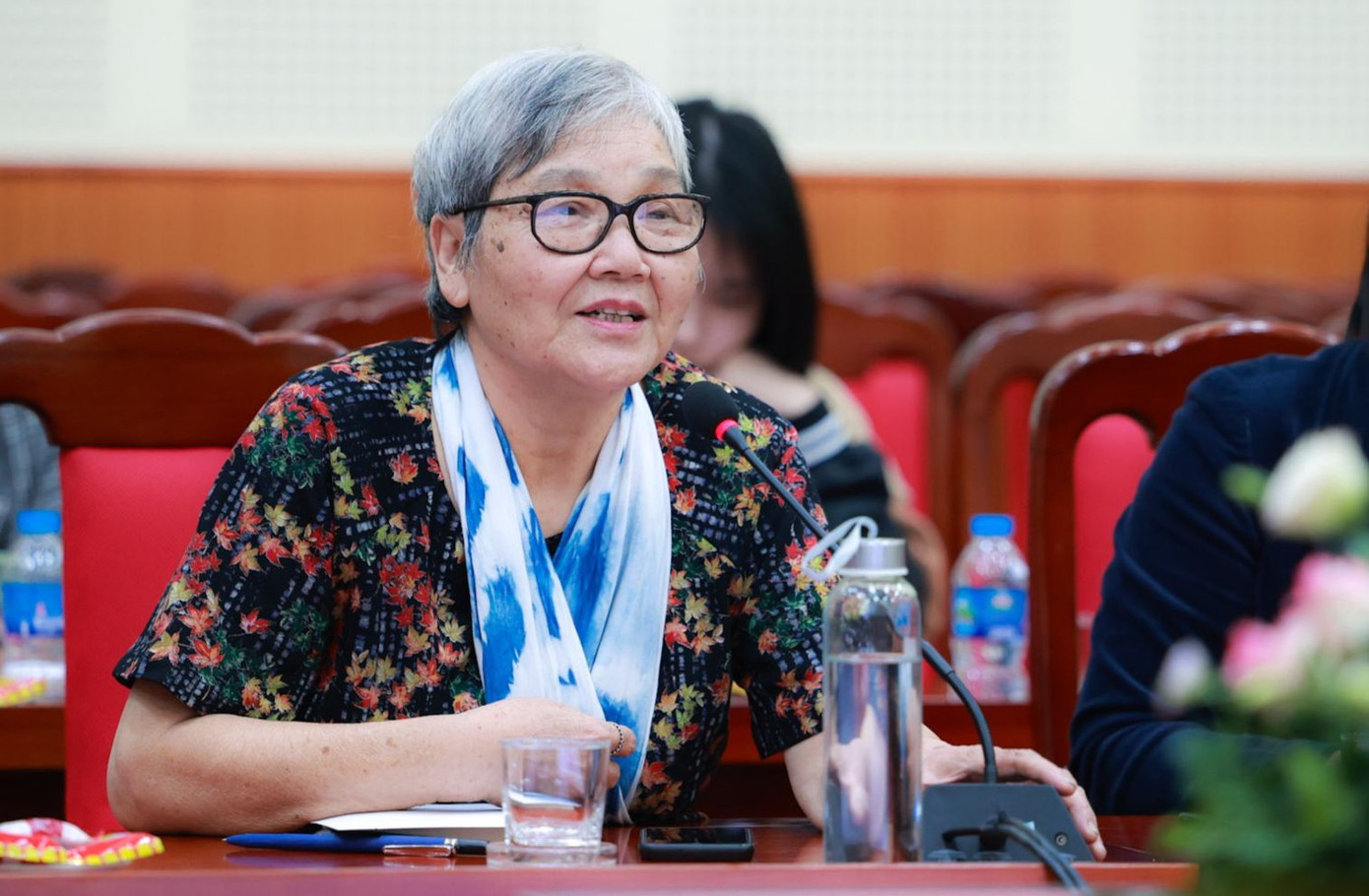 Nhà thơ Hoàng Việt Hằng. Ảnh: Hải Nguyễn.