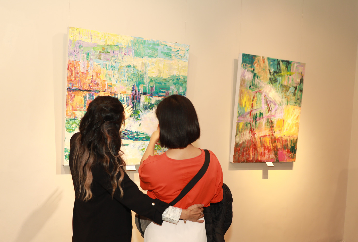 Loạt tranh được chị ấp ủ, sáng tác những năm gần đây bằng nguồn cảm hứng từ những điều nhỏ bé và quen thuộc trong cuộc sống. Loạt tranh được chị ấp ủ, sáng tác những năm gần đây bằng nguồn cảm hứng từ những điều nhỏ bé và quen thuộc trong cuộc sống.