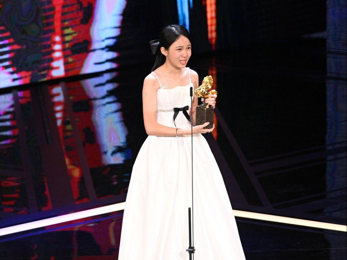 Lâm Phẩm Đồng trở thành Ảnh hậu Kim Mã trẻ nhất lịch sử, khi mới 12 tuổi. Lâm Phẩm Đồng trở thành Ảnh hậu Kim Mã trẻ nhất lịch sử, khi mới 12 tuổi.