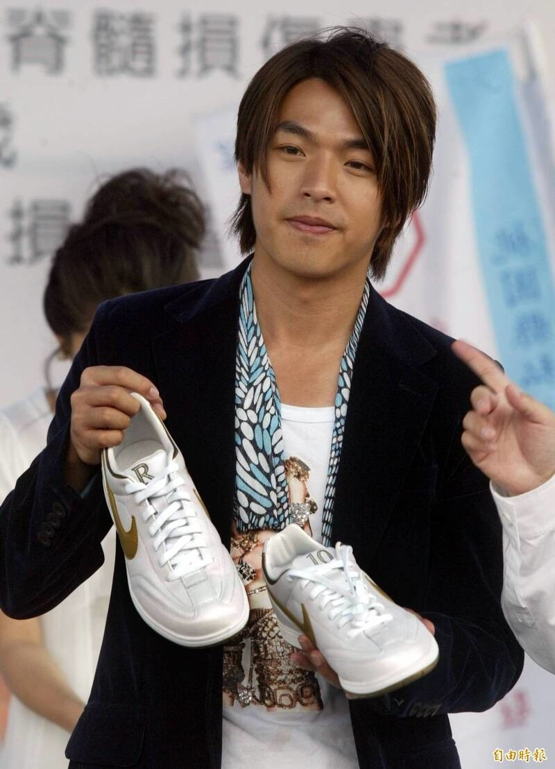 Diễn viên Lý Uy từng đóng vai phụ trong nhiều phim thần tượng Đài Loan (Trung Quốc) đình đám.