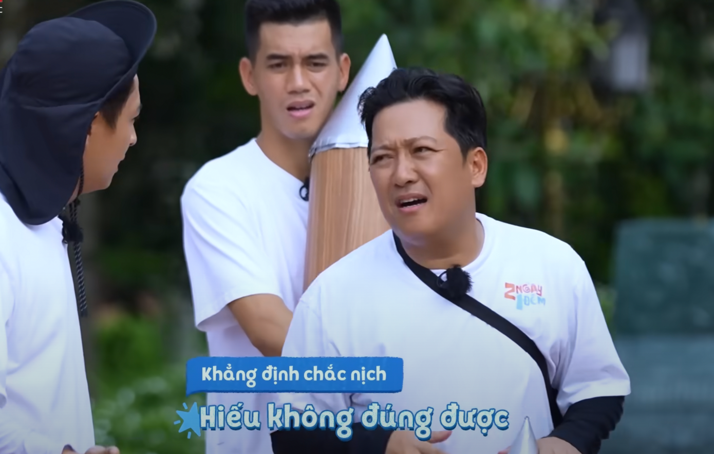 Trường Giang không công nhận chiến thuật của Ngô Kiến Huy, khẳng định Hieuthuhai không thể trả lời đúng câu hỏi. Trường Giang không công nhận chiến thuật của Ngô Kiến Huy, khẳng định Hieuthuhai không thể trả lời đúng câu hỏi.