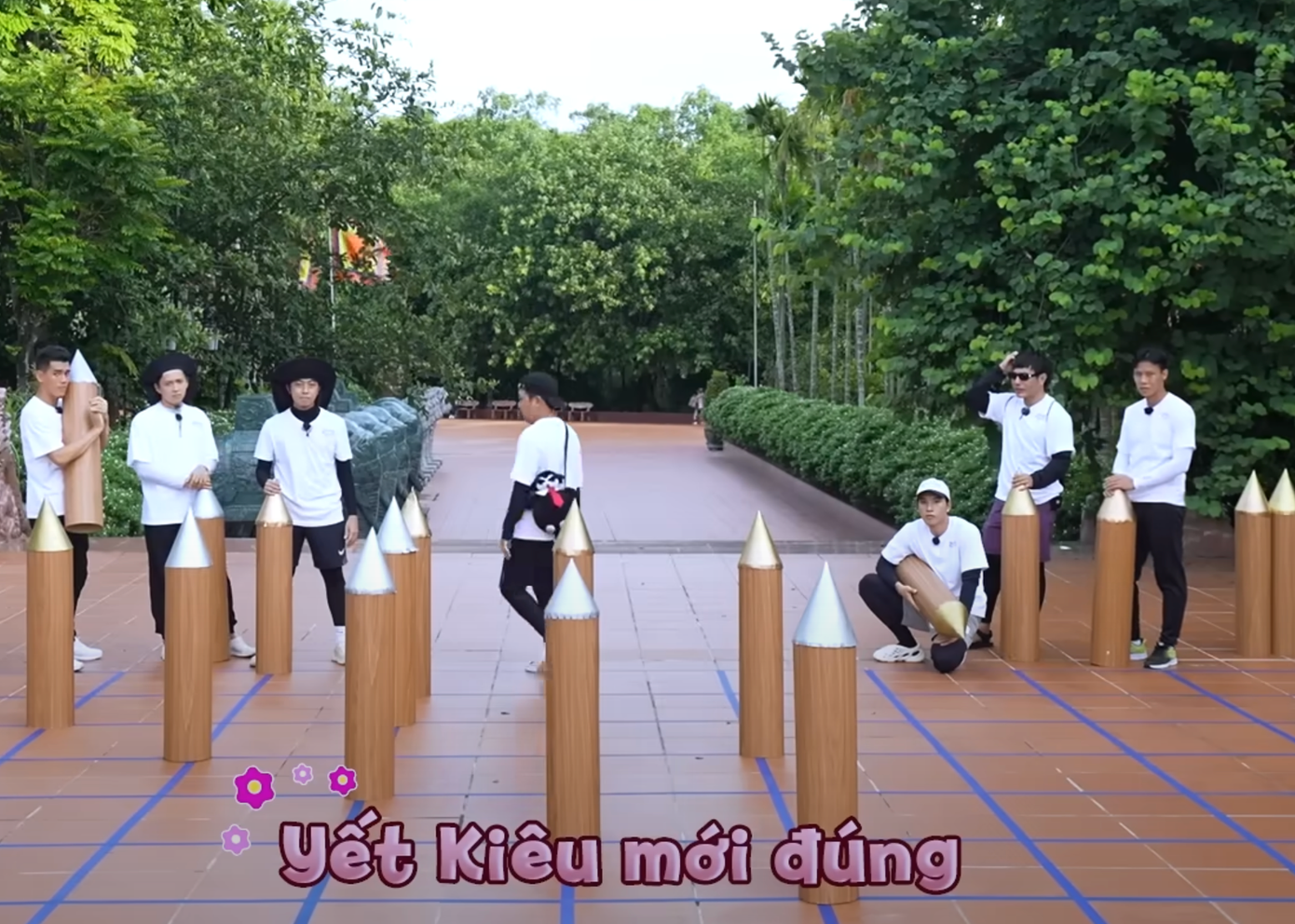 Trường Giang tự tin vào câu trả lời nhưng cuối cùng là đáp án sai. Trường Giang tự tin vào câu trả lời nhưng cuối cùng là đáp án sai.