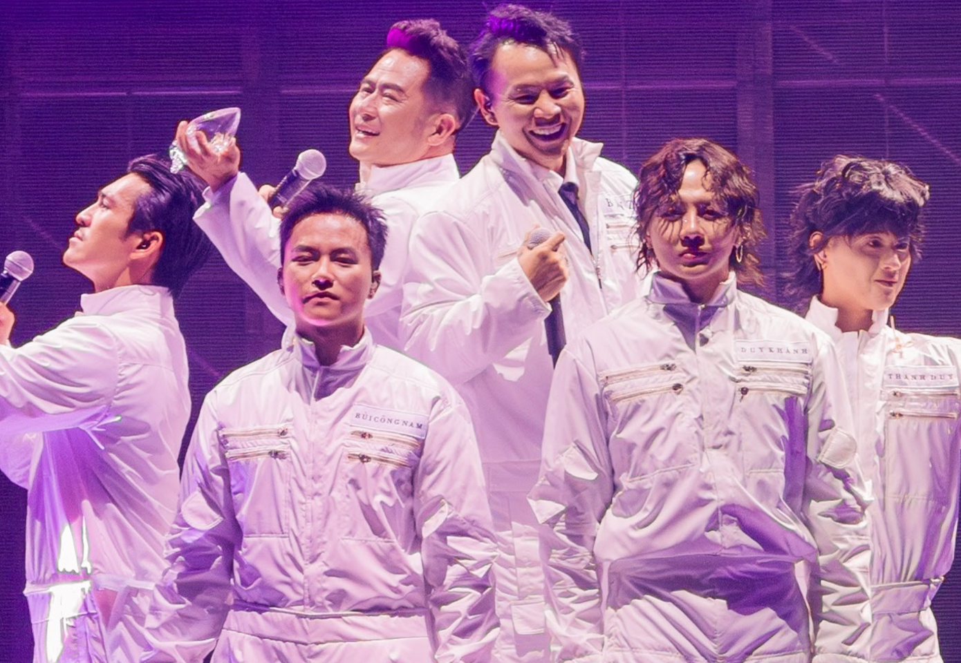 Sân khấu của 4 Liên Minh trong phần 1 Công diễn 2.