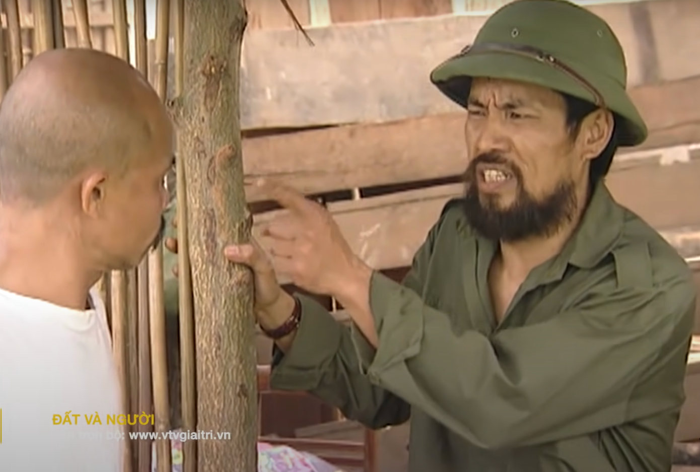 Nghệ sĩ Chu Hùng tạo ấn tượng với những vai phản diện, giang hồ... Nghệ sĩ Chu Hùng tạo ấn tượng với những vai phản diện, giang hồ...