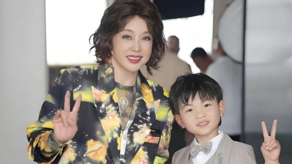 Lưu Hiểu Khánh (trái) chen chân vào thị trường phim ngắn.