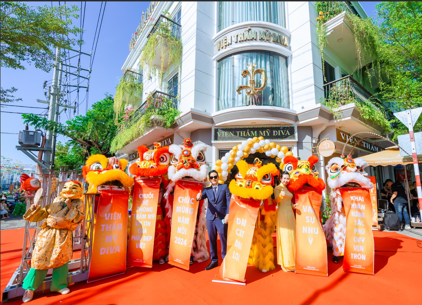 Ngày 13/02/2024, Viện thẩm mỹ DIVA khai Xuân Giáp Thìn với hoạt động múa “Lân - Sư - Rồng’ siêu hoành tráng Ngày 13/02/2024, Viện thẩm mỹ DIVA khai Xuân Giáp Thìn với hoạt động múa “Lân - Sư - Rồng’ siêu hoành tráng