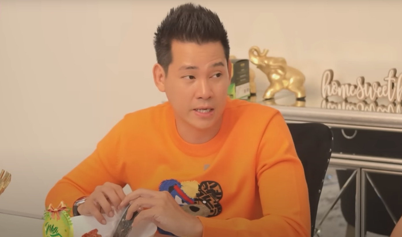 Phùng Ngọc Huy kể về giây phút hai bố con gặp nhau sau 8 năm xa cách. Phùng Ngọc Huy kể về giây phút hai bố con gặp nhau sau 8 năm xa cách.