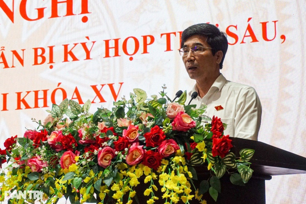 Ông Trần Chí Cường, Đại biểu Quốc hội, Phó Chủ tịch UBND TP Đà Nẵng, trả lời ý kiến cử tri (Ảnh: Hoài Sơn).