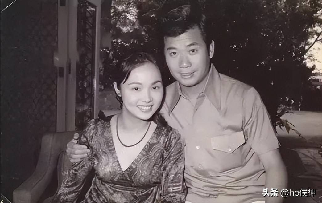 Vợ chồng nữ diễn viên thời trẻ. Ảnh: Weibo.