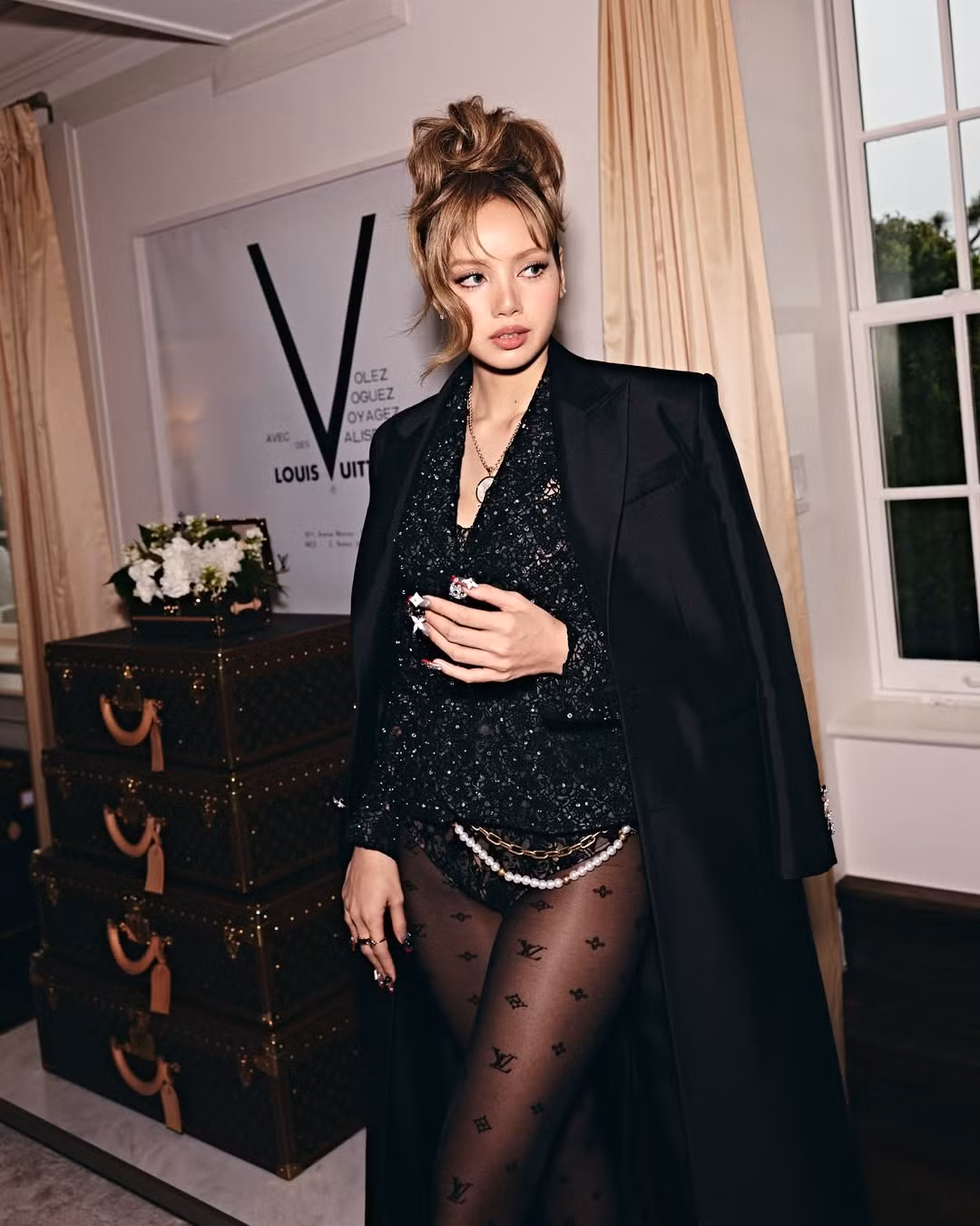 Bộ trang phục khiến Lisa gây tranh luận ở Met Gala 2025.