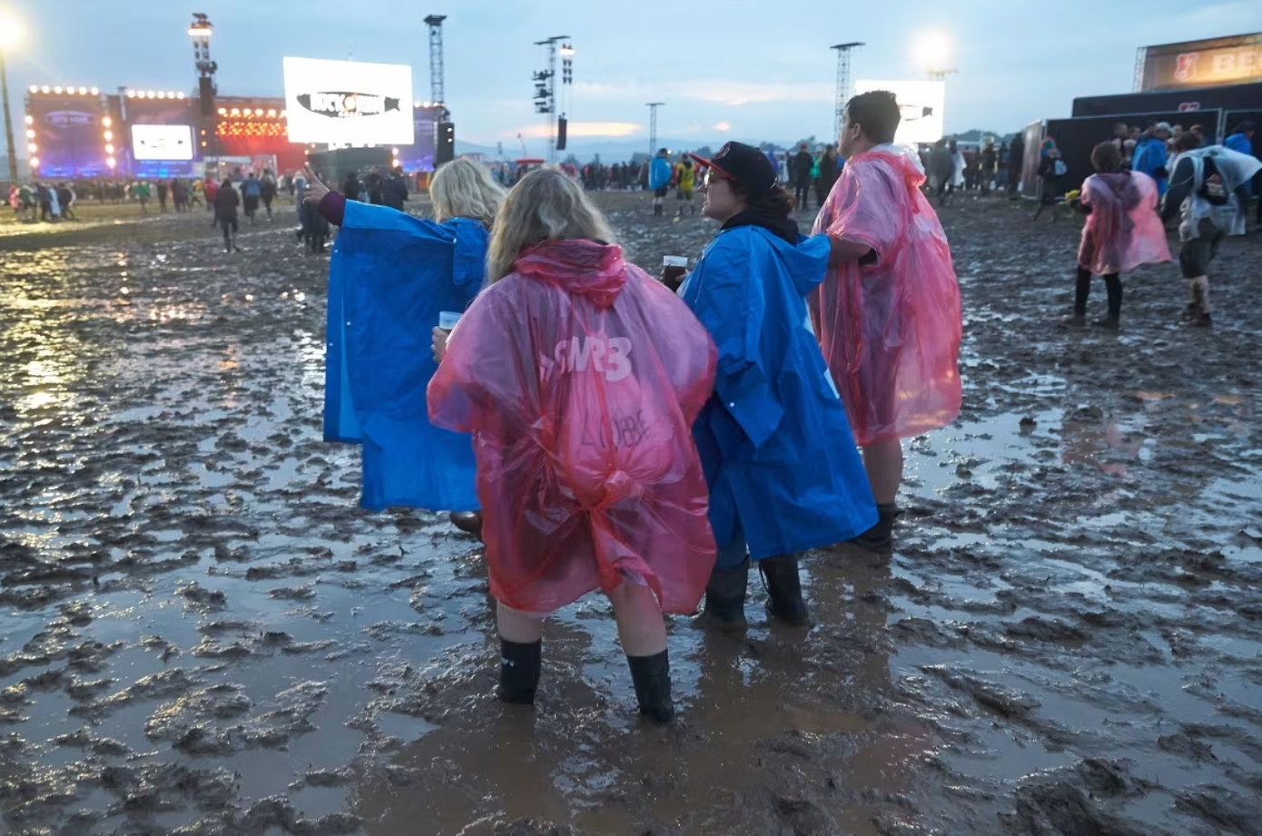 Nhiều lễ hội âm nhạc trên thế giới bị hủy vì thời tiết bất khả kháng và không nhận được tiền vé. Ảnh: Getty.