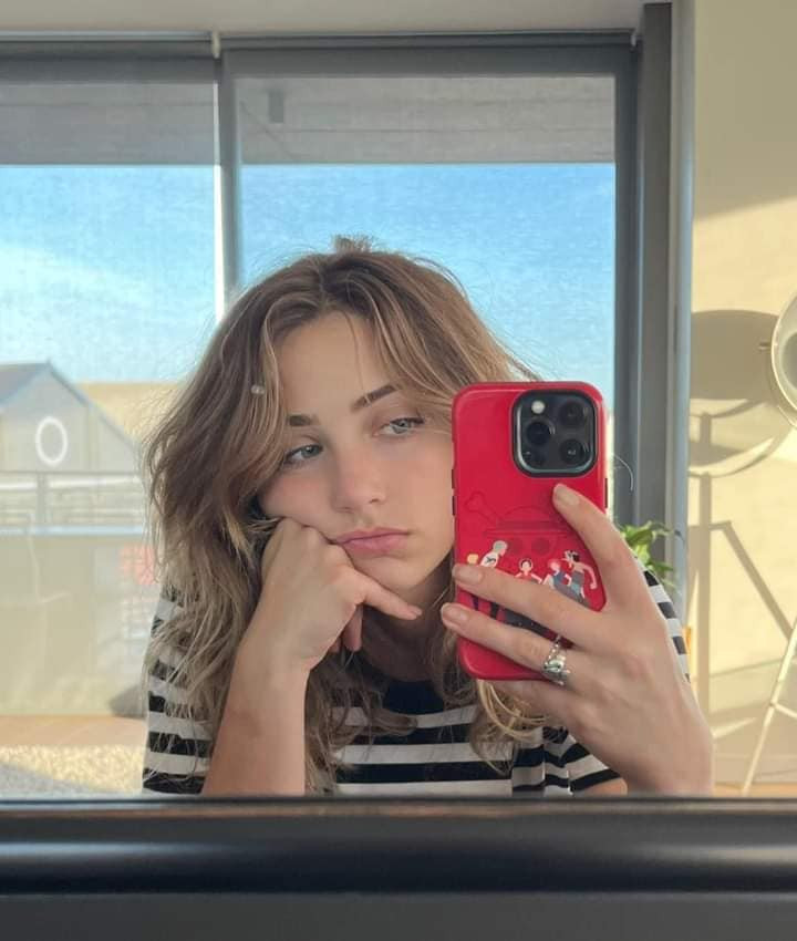 Emily Rudd vào vai Nami trong &quot;One Piece&quot; live action. Ảnh: IG.