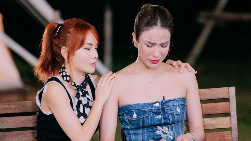 Nhiều sao Việt bị "sát thủ thầm lặng của giới giải trí" ghé thăm. Nhiều sao Việt bị "sát thủ thầm lặng của giới giải trí" ghé thăm.