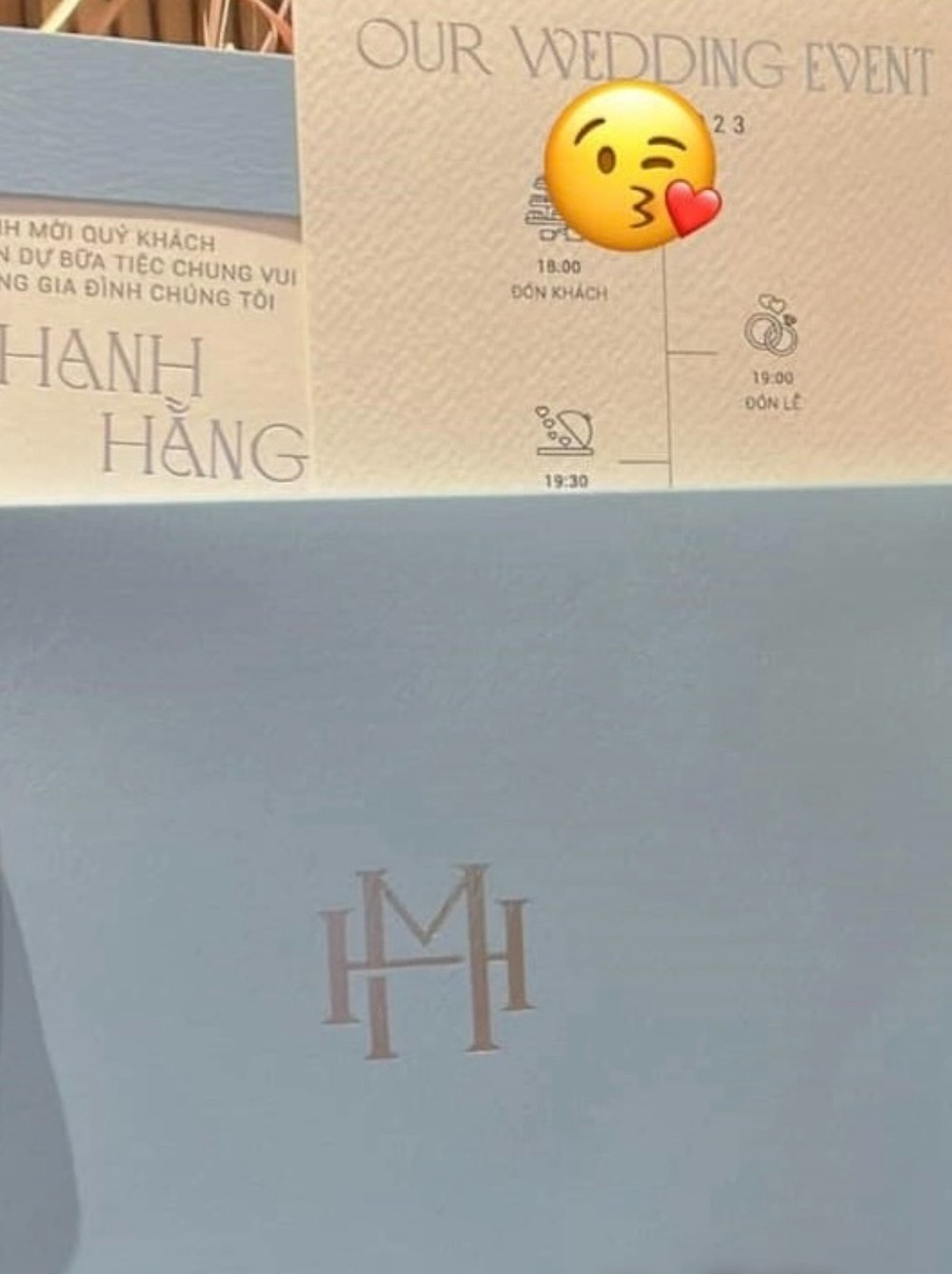 Thiệp cưới của Thanh Hằng. Thiệp cưới của Thanh Hằng.