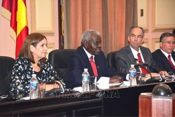 Chủ tịch Quốc hội Cuba Esteban Lazo Hernández phát biểu tại cuộc hội kiến Tổng Bí thư, Chủ tịch nước Tô Lâm. Ảnh: TTXVN