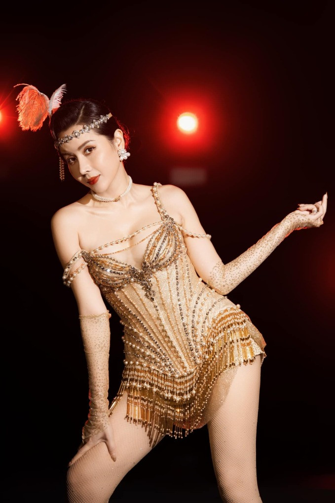 Lưu Hương Giang thử thách bản thân với nhiều phong cách mới nhưng kết quả nhận lại không được như ý.