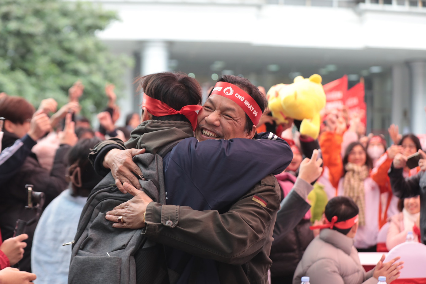 Ngày hội Chủ Nhật Đỏ được làm nóng hơn bao giờ hết giữa ngày đông giá rét.