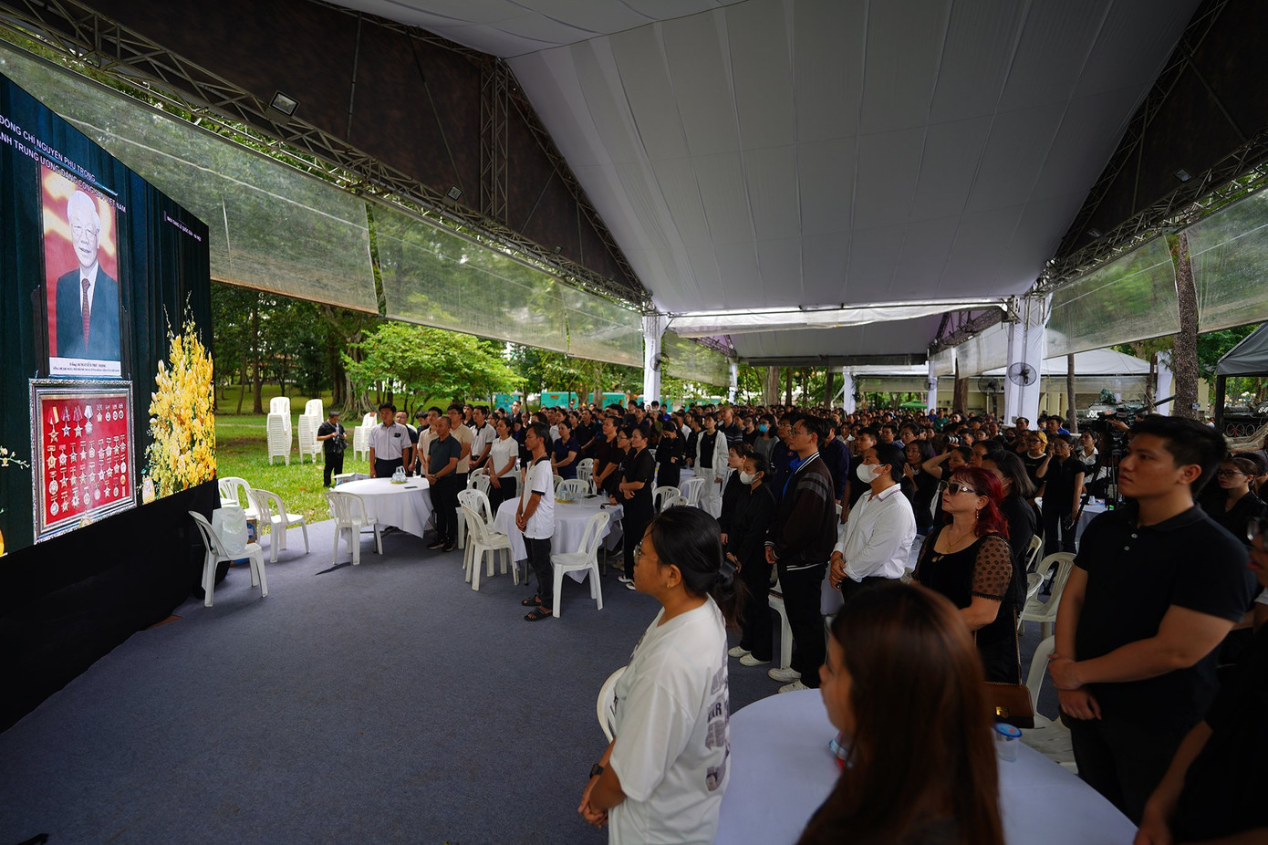 Không khí trầm mặc, trang nghiêm tiễn đưa Tổng Bí thư Nguyễn Phú Trọng, tại Hội trường Thống Nhất.