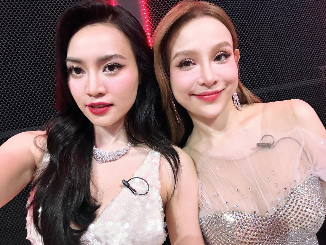 Trang Pháp khóc nức nở khi Huyền Baby bị loại. Dàn chị đẹp như Mỹ Linh, Lan Ngọc đánh giá cao tài năng của cựu hot girl.