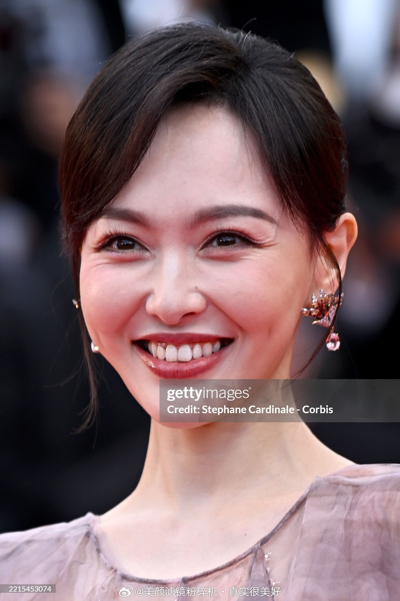 Đường Yên được khen rạng rỡ.