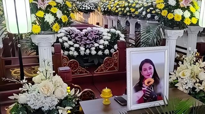 Nơi yên nghỉ của Châu Hải My tại nghĩa trang ở Bắc Kinh (Trung Quốc). Ảnh: Sohu. Nơi yên nghỉ của Châu Hải My tại nghĩa trang ở Bắc Kinh (Trung Quốc). Ảnh: Sohu.