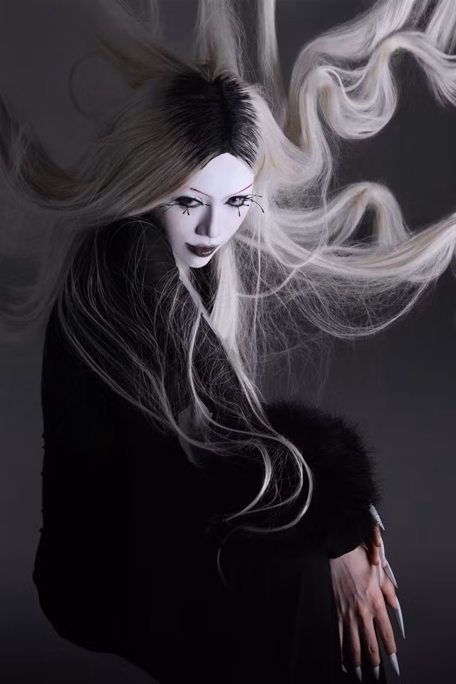 Nữ ca sĩ chọn Alternative, Pop Rock cho đĩa đơn mới. Nữ ca sĩ chọn Alternative, Pop Rock cho đĩa đơn mới.