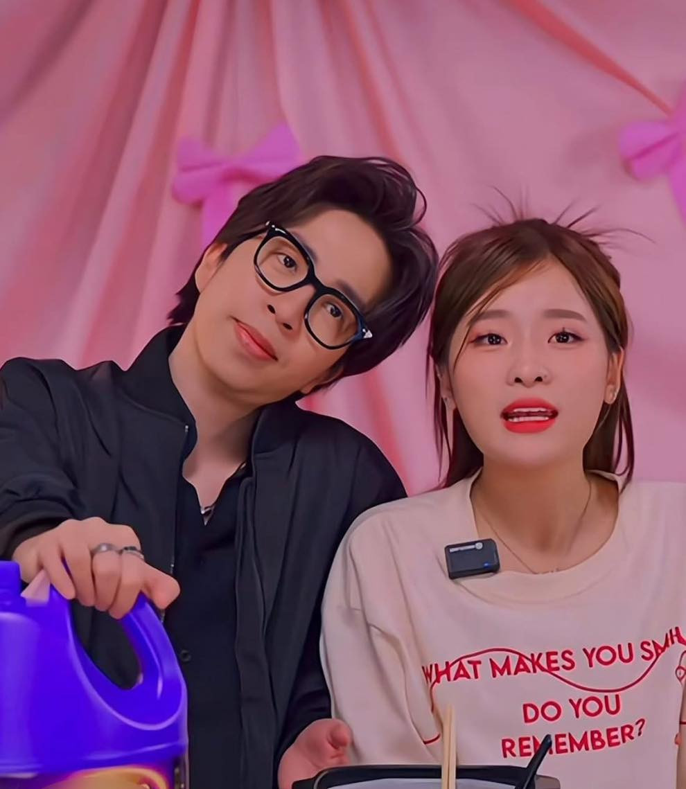 Khán giả sẵn sàng bỏ số tiền, quà tặng lớn để hóng drama tình ái.