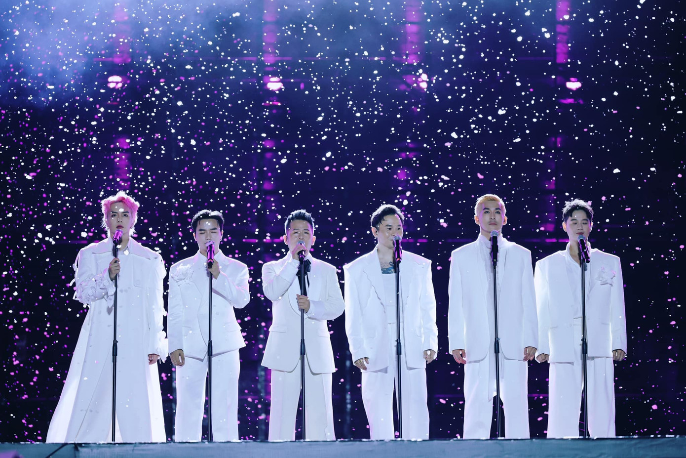 Concert ATVNCG hút 20.000 khán giả tham dự.