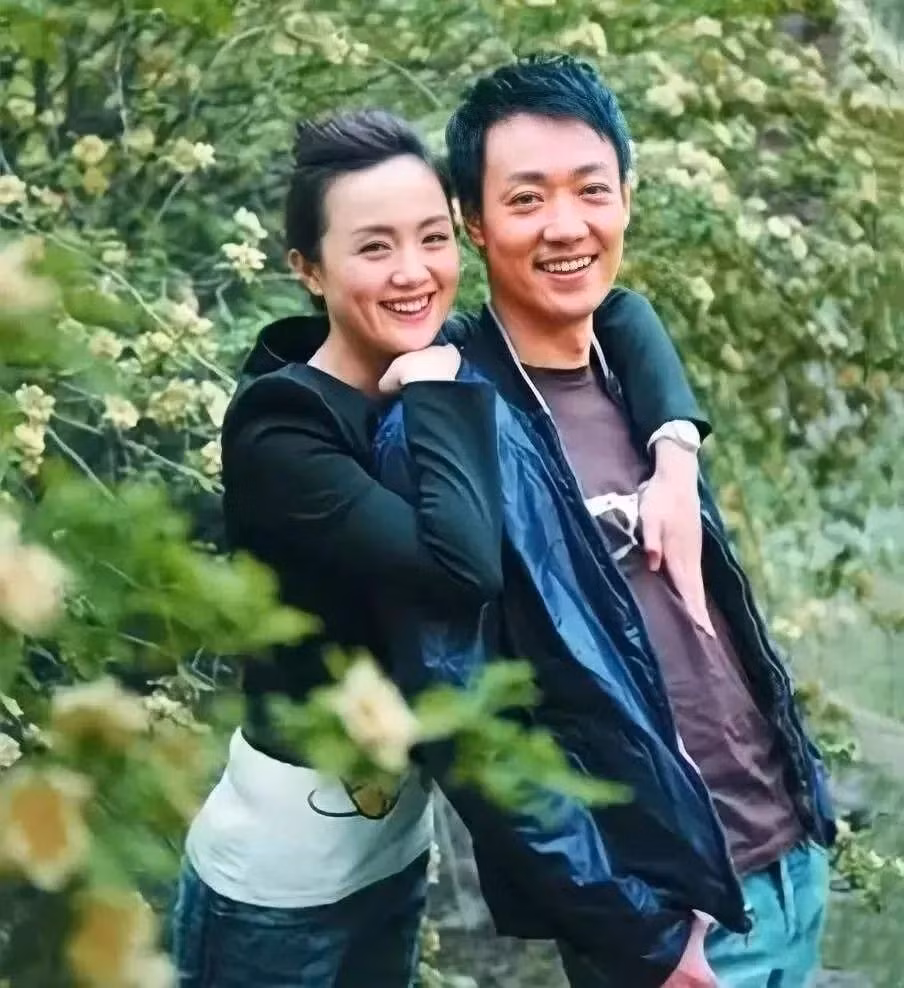 Vợ chồng Chu Viên Viên - Tân Bách Thanh.