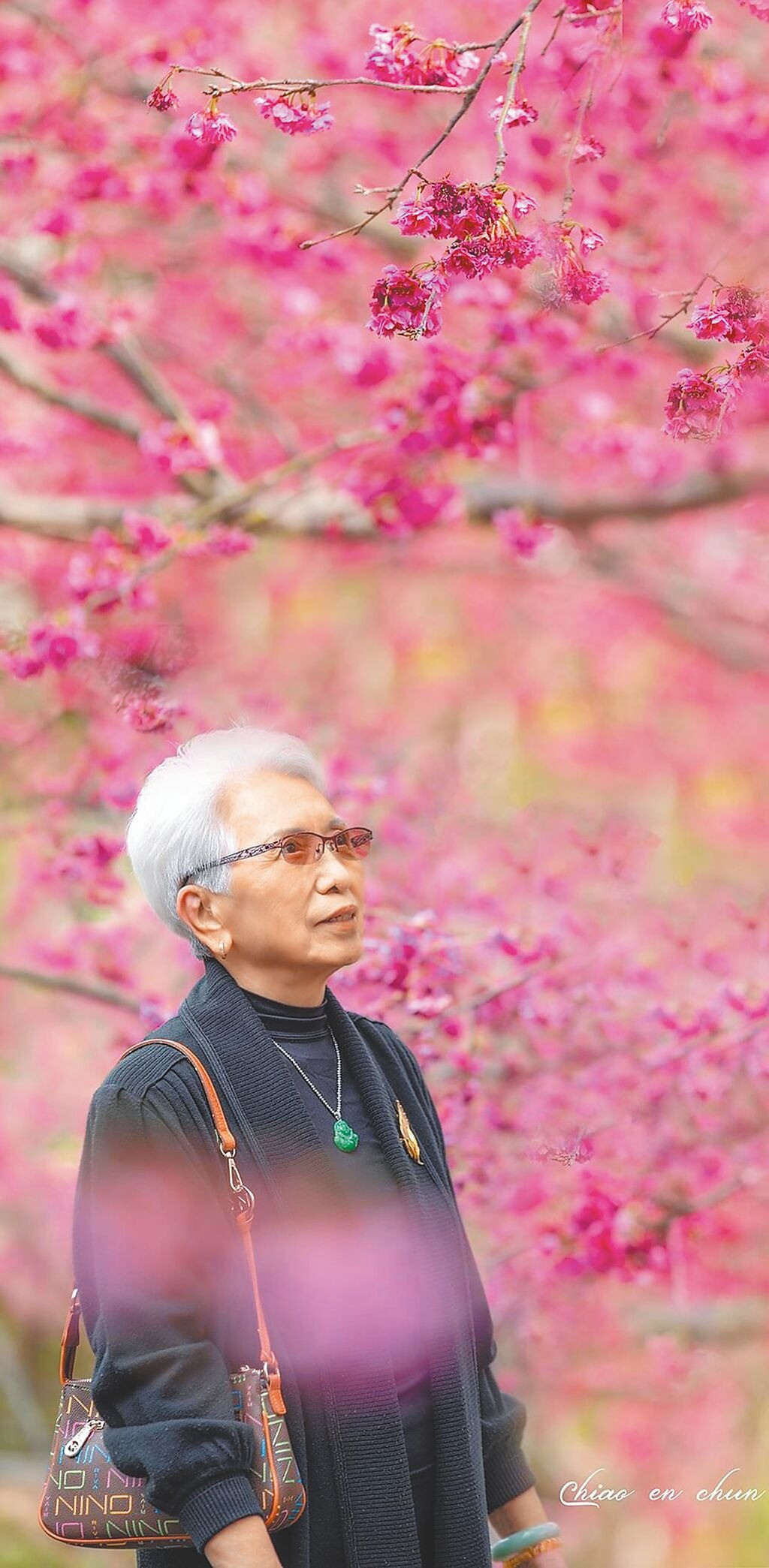 Mẹ và con gái qua ống kính của Tiêu Ân Tuấn. Mẹ và con gái qua ống kính của Tiêu Ân Tuấn.