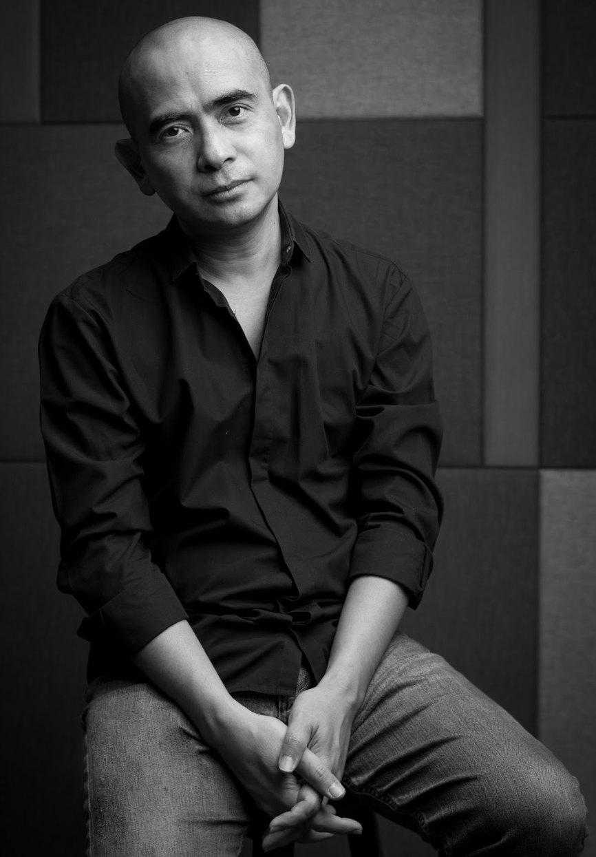 Cùng với Phương Thanh, Hồ Ngọc Hà (bìa trái) và Hồ Quỳnh Hương (bìa phải) là hai giọng ca quan trọng gắn với sự nghiệp sáng tác của Đức Trí. Cùng với Phương Thanh, Hồ Ngọc Hà (bìa trái) và Hồ Quỳnh Hương (bìa phải) là hai giọng ca quan trọng gắn với sự nghiệp sáng tác của Đức Trí.