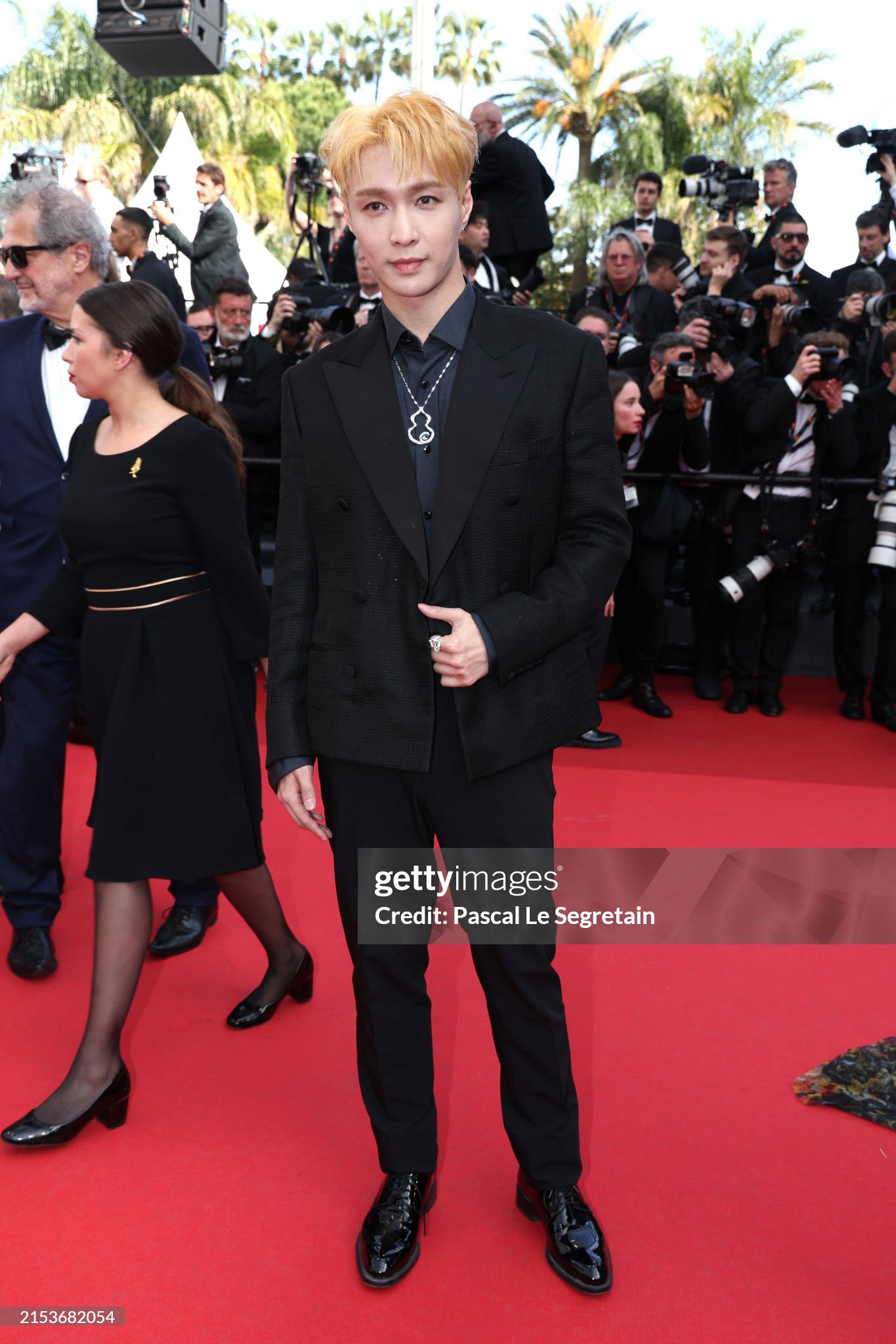 Thêm nghệ sĩ Trung Quốc dự Cannes: Trương Nghệ Hưng (Lay) - thành viên nhóm EXO. Thêm nghệ sĩ Trung Quốc dự Cannes: Trương Nghệ Hưng (Lay) - thành viên nhóm EXO.