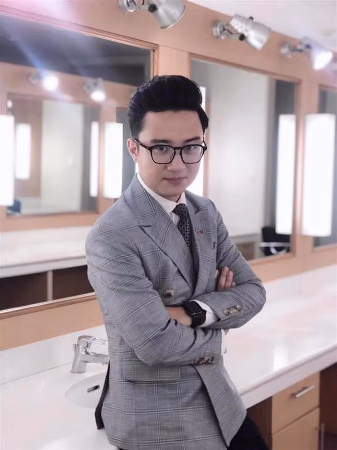 Tại điểm cầu Thanh Hóa, MC Sơn Lâm nổi tiếng của Chuyển động 24h sẽ được trao nhiệm vụ dẫn dắt cổ động viên cổ vũ thí sinh Lê Xuân Mạnh. Đây là lần đầu trường THPT Hàm Rồng có thí sinh tham dự sân chơi này và sau 12 năm Thanh Hóa có học sinh góp mặt trong trận chung kết.