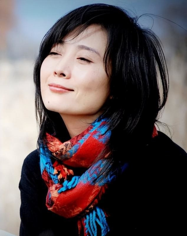 Diễn viên Trịnh Tranh qua đời ở tuổi 61, thời gian qua bà điều trị căn bệnh ung thư nhưng giữ im lặng với khán giả. Ảnh: Weibo. Diễn viên Trịnh Tranh qua đời ở tuổi 61, thời gian qua bà điều trị căn bệnh ung thư nhưng giữ im lặng với khán giả. Ảnh: Weibo.