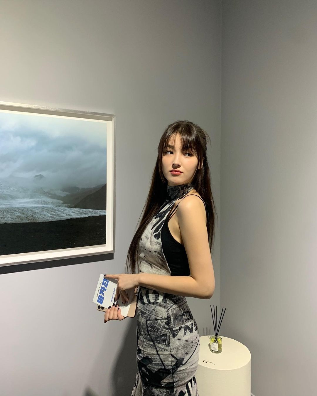 Tên đầy đủ của nữ ca sĩ là Nancy Jewel Mcdonie, thành viên nhóm nhạc Momoland, con lai Mỹ - Hàn Quốc. Tên đầy đủ của nữ ca sĩ là Nancy Jewel Mcdonie, thành viên nhóm nhạc Momoland, con lai Mỹ - Hàn Quốc.