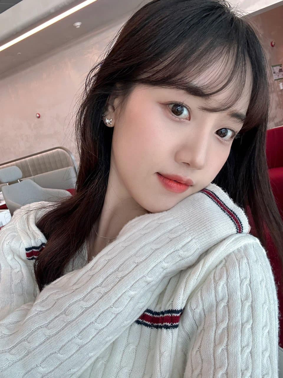 Các thành viên chia sẻ hình ảnh đồ ăn Việt Nam như cuốn, nem, bánh bột lọc…