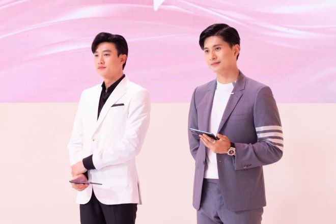 Lâm Bảo Châu và Quốc Trường bị chê dẫn dở. Lâm Bảo Châu và Quốc Trường bị chê dẫn dở.