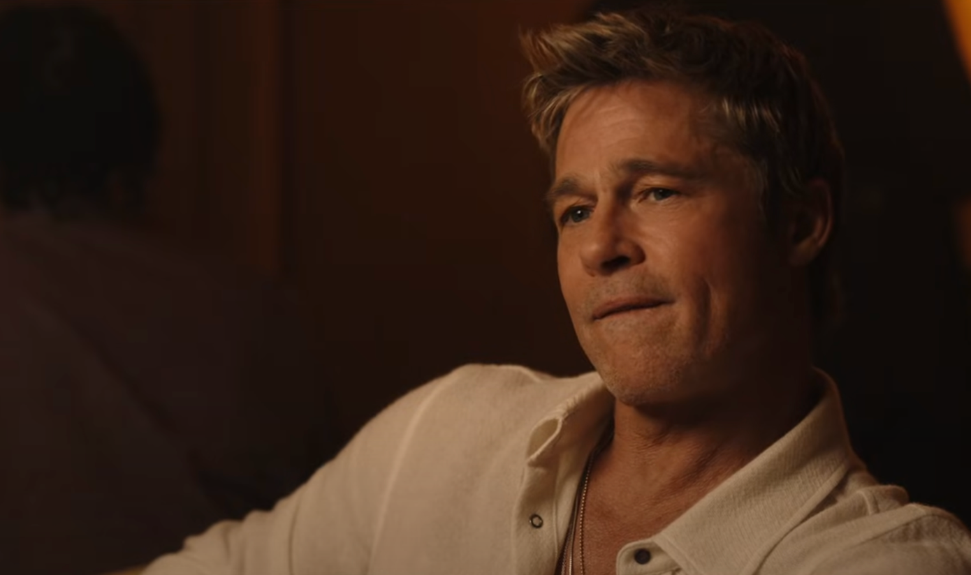 Phân cảnh từ bộ phim về đường đua F1 có sự xuất hiện của tài tử Brad Pitt xuất hiện trong MV của Rosé. Phân cảnh từ bộ phim về đường đua F1 có sự xuất hiện của tài tử Brad Pitt xuất hiện trong MV của Rosé.