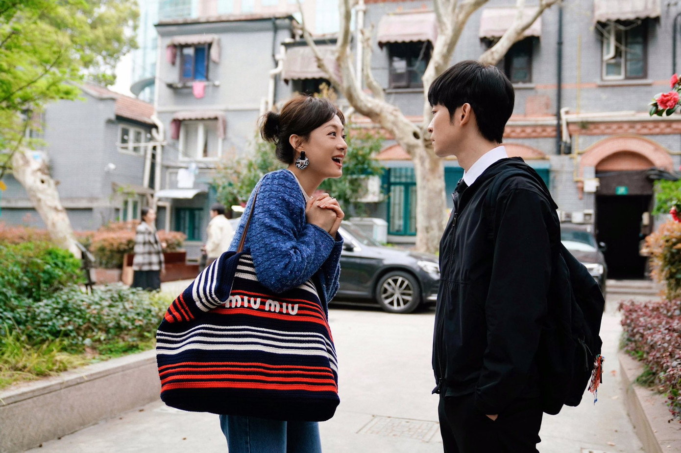 Tình tiết về ngành bảo hiểm trong Cuộc đời tươi đẹp bị chỉ trích. Tình tiết về ngành bảo hiểm trong Cuộc đời tươi đẹp bị chỉ trích.