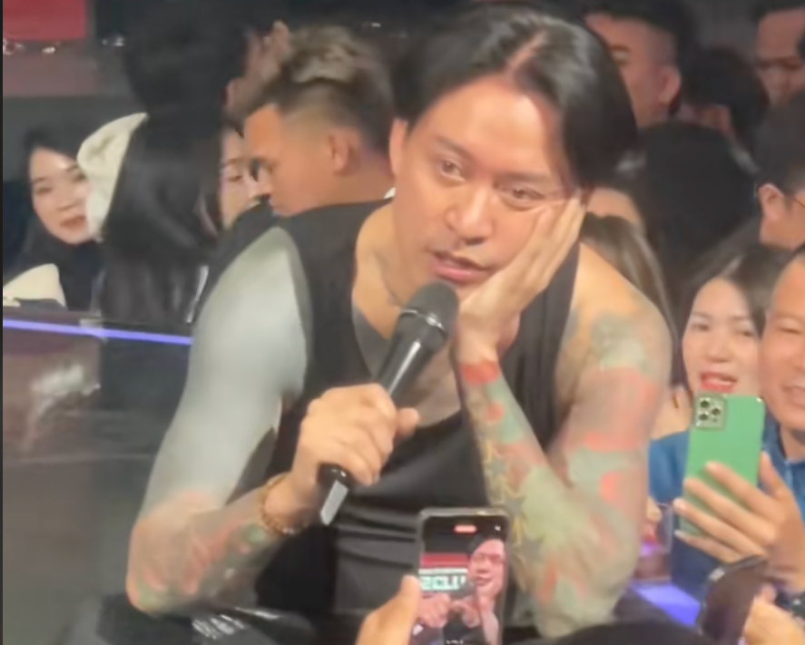Tuấn Hưng quyết định dừng hát ở quán bar sau hơn 20 năm diễn ở môi trường này.