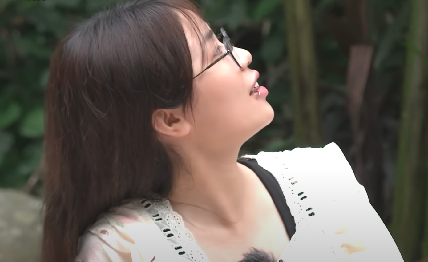 Misthy nói Lâm Vỹ Dạ "ăn thùng uống vại". Misthy nói Lâm Vỹ Dạ "ăn thùng uống vại".