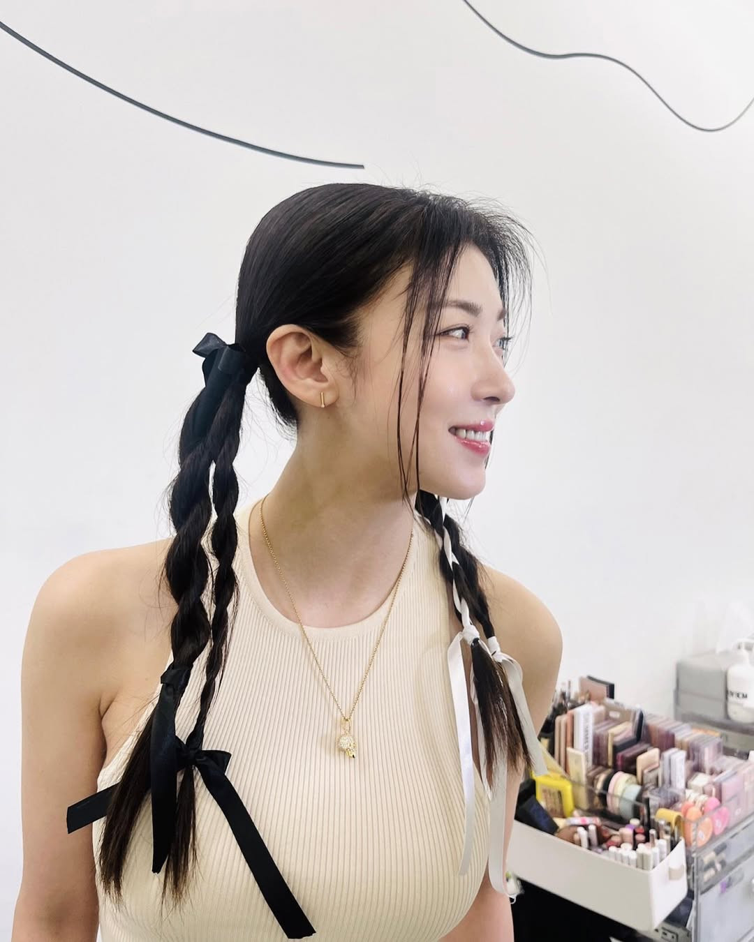 Nhan sắc trẻ trung của &quot;Hoàng hậu Ki&quot; ở tuổi 47.